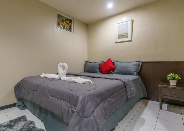 Cheqinn Bed Sukhumvit 4 Nana Plaza 2*