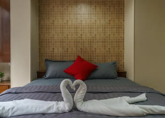 Cheqinn Bed Sukhumvit 4 Nana Plaza Hotel Bangkok