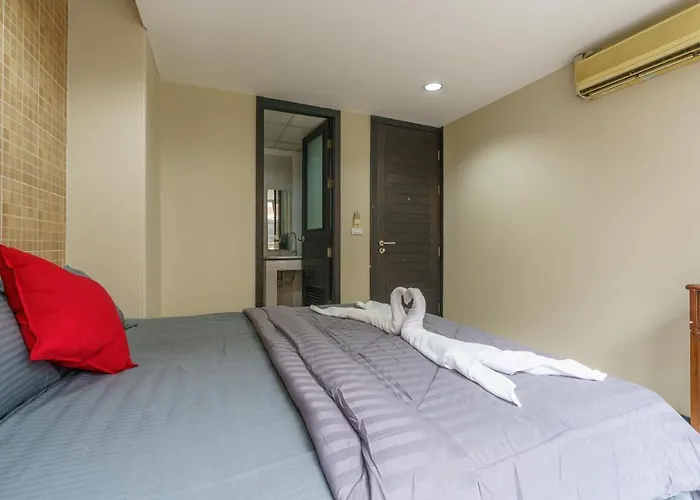 Cheqinn Bed Sukhumvit 4 Nana Plaza