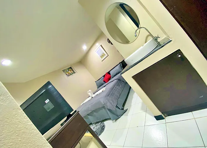 Cheqinn Bed Sukhumvit 4 Nana Plaza